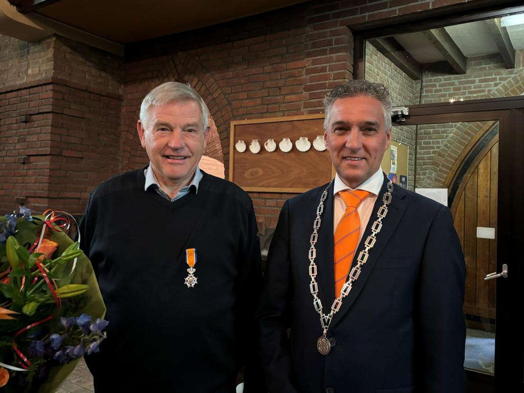 Rob Peperzak met burgemeester Hans Teunissen