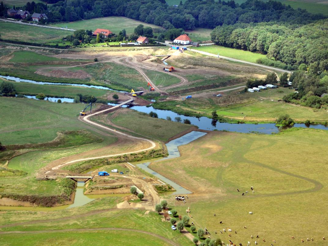 Luchtfoto Genneper Huys