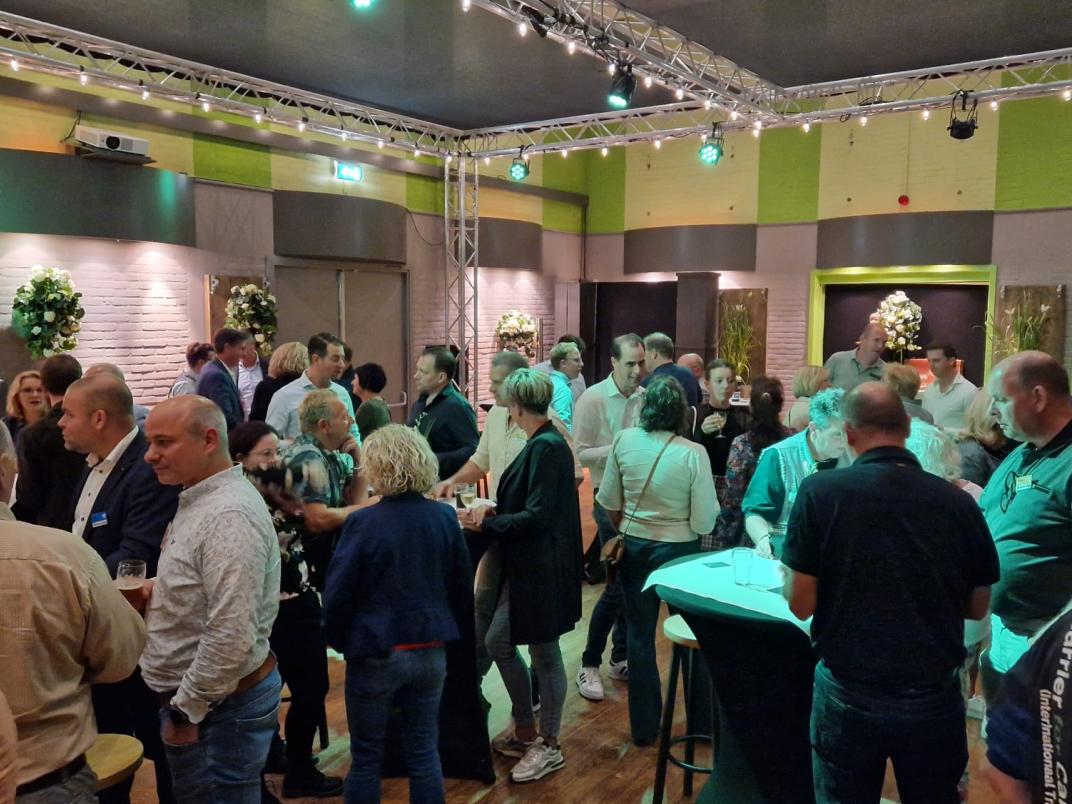 Borrel bij ondernemend gennep