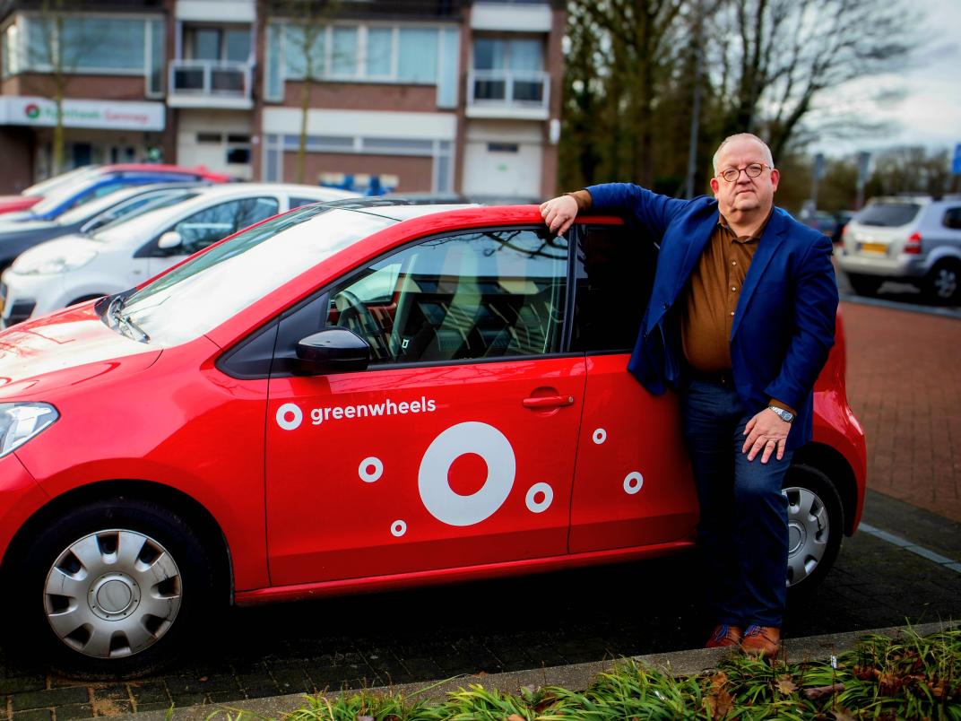 Patrick met deelauto