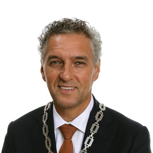 Profielfoto burgemeester Hans Teunissen
